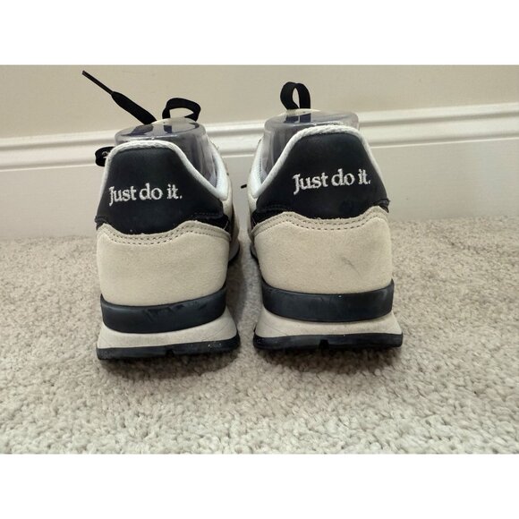 Nike Sneakers Womens Size 7.5 Internationalist Ivory / Beige Style CW7637-991 - Picture 3 of 14